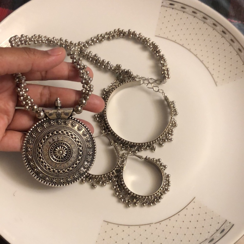 Indian traditional sliver necklace jewelry set